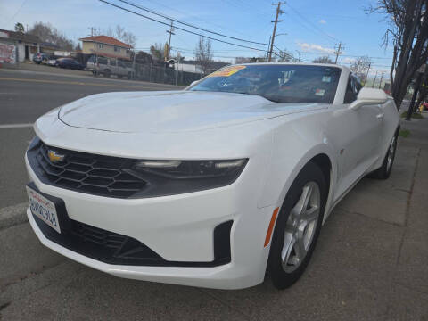 2019 Chevrolet Camaro 1LT RWD photo