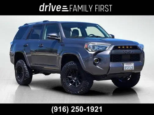 2020 Toyota 4Runner SR5 Premium 4WD photo