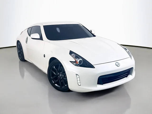 2020 Nissan 370Z RWD photo