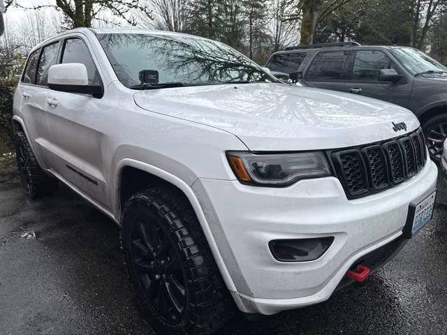 2020 Jeep Grand Cherokee Altitude 4WD photo