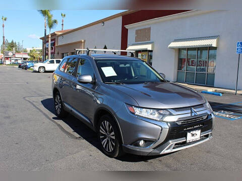 2019 Mitsubishi Outlander SE 4WD photo