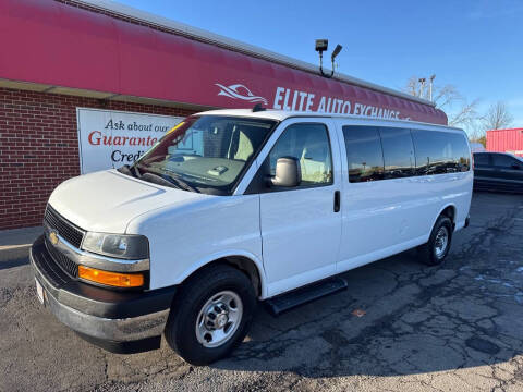 2019 Chevrolet Express LT RWD photo