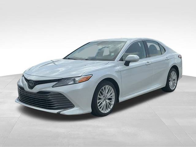 2020 Toyota Camry Hybrid XLE FWD photo