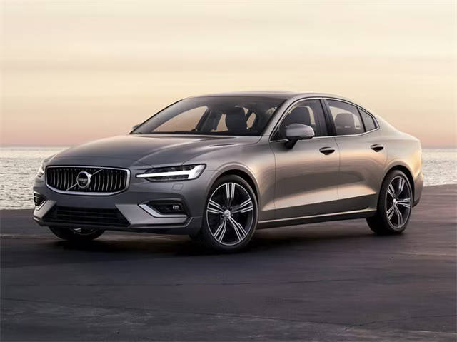 2020 Volvo S60 Momentum AWD photo