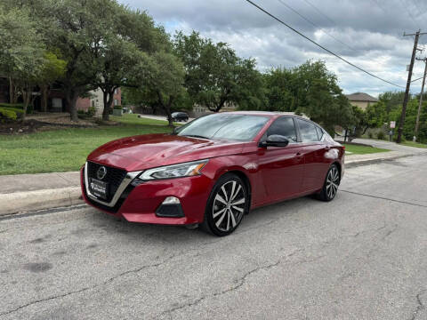 2020 Nissan Altima 2.5 SR FWD photo