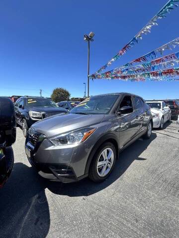 2020 Nissan Kicks S FWD photo