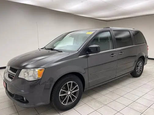 2017 Dodge Grand Caravan SXT FWD photo