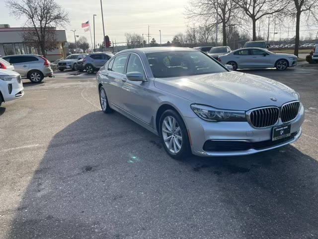 2019 BMW 7 Series 740i xDrive AWD photo