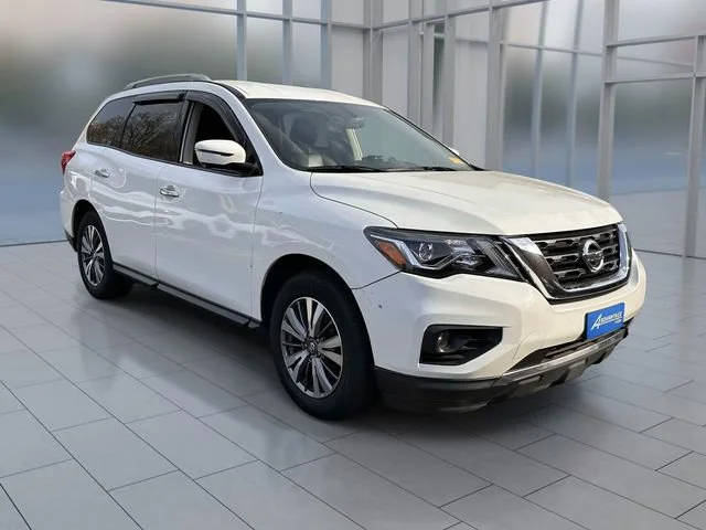 2020 Nissan Pathfinder SL 4WD photo