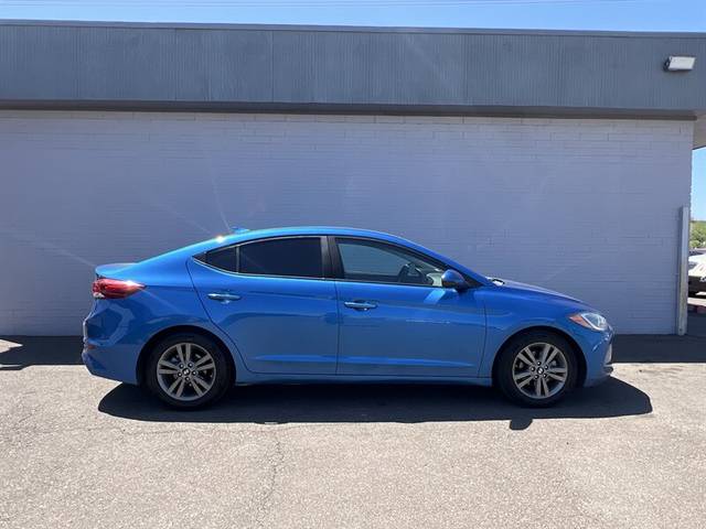 2018 Hyundai Elantra SEL FWD photo
