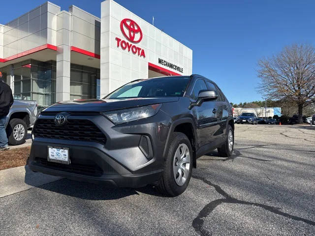 2020 Toyota RAV4 LE AWD photo