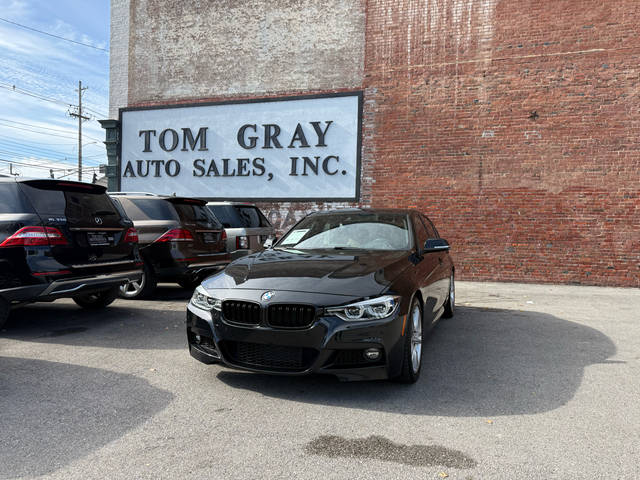 2018 BMW 3 Series 330i RWD photo