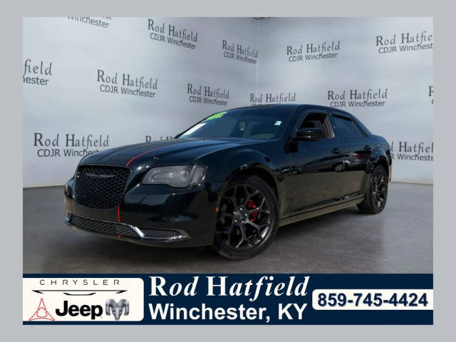 2020 Chrysler 300 Touring RWD photo