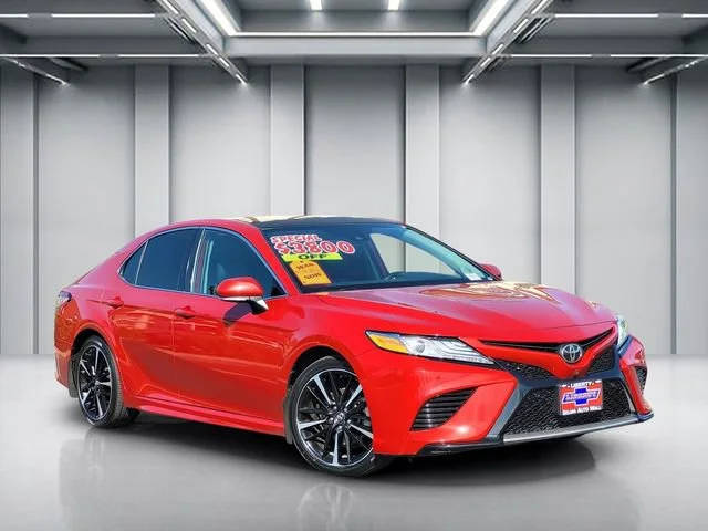 2020 Toyota Camry XSE FWD photo