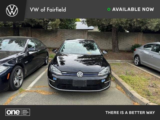 2019 Volkswagen e-Golf SE FWD photo