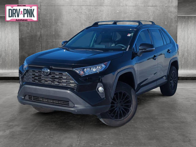 2020 Toyota RAV4 XLE FWD photo