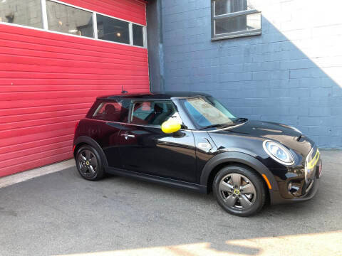 2020 MINI Hardtop 2 Door Cooper SE FWD photo