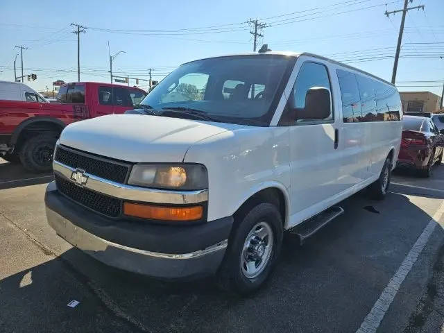 2019 Chevrolet Express LT RWD photo