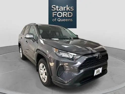 2020 Toyota RAV4 LE AWD photo