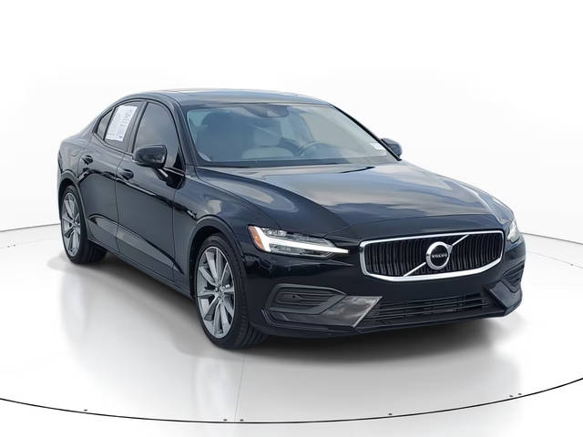 2020 Volvo S60 Momentum AWD photo