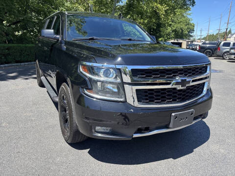 2020 Chevrolet Suburban LT 4WD photo