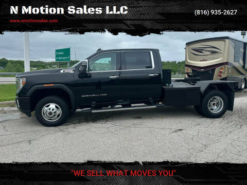 2020 GMC Sierra 3500HD Denali 4WD photo