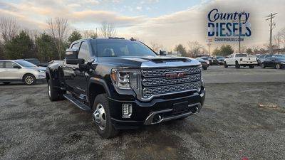 2020 GMC Sierra 3500HD Denali 4WD photo