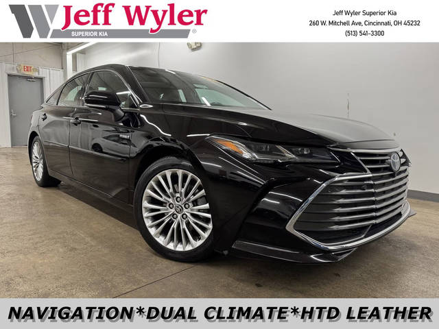 2020 Toyota Avalon Hybrid Limited FWD photo