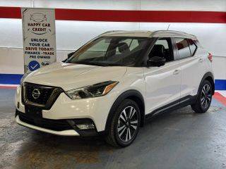 2020 Nissan Kicks SR FWD photo