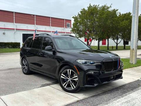 2020 BMW X7 M50i AWD photo