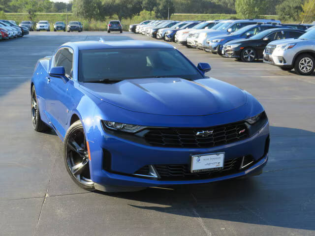 2020 Chevrolet Camaro 2LT RWD photo