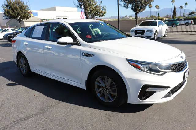 2020 Kia Optima LX FWD photo