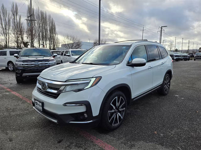 2020 Honda Pilot Touring 8-Passenger AWD photo