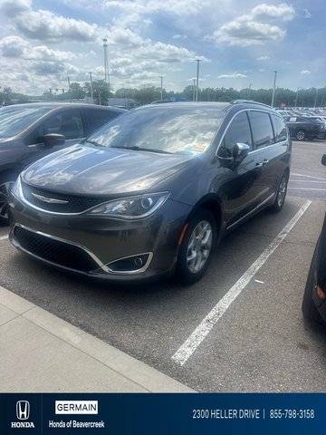 2019 Chrysler Pacifica Minivan Limited FWD photo