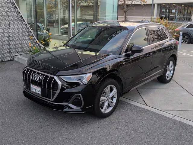 2020 Audi Q3 S line Premium Plus AWD photo