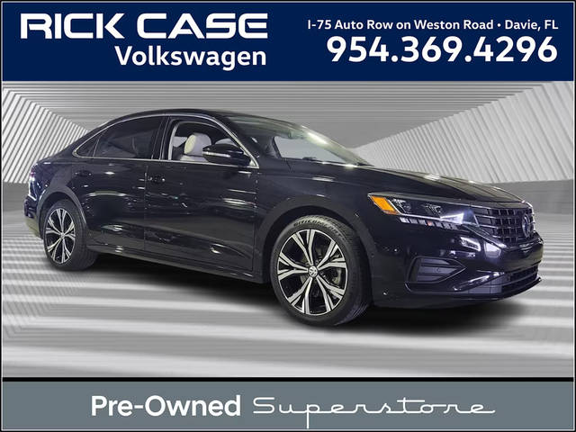 2020 Volkswagen Passat 2.0T SEL FWD photo