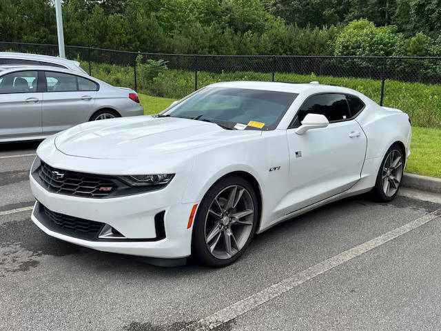2020 Chevrolet Camaro 1LT RWD photo