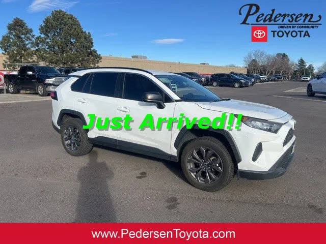 2020 Toyota RAV4 LE AWD photo