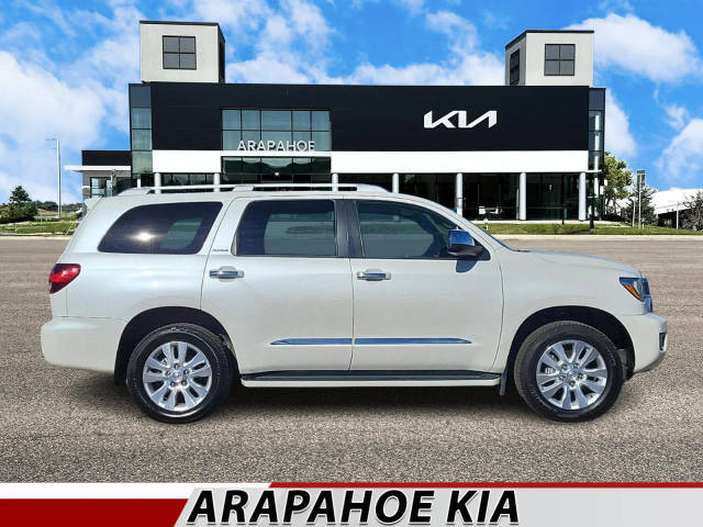 2020 Toyota Sequoia Platinum 4WD photo