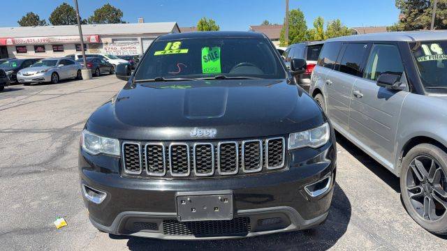 2018 Jeep Grand Cherokee Laredo E 4WD photo