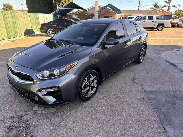 2020 Kia Forte LXS FWD photo