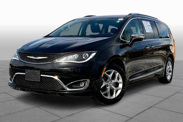 2020 Chrysler Pacifica Minivan Limited FWD photo