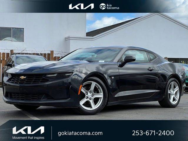 2019 Chevrolet Camaro 1LT RWD photo