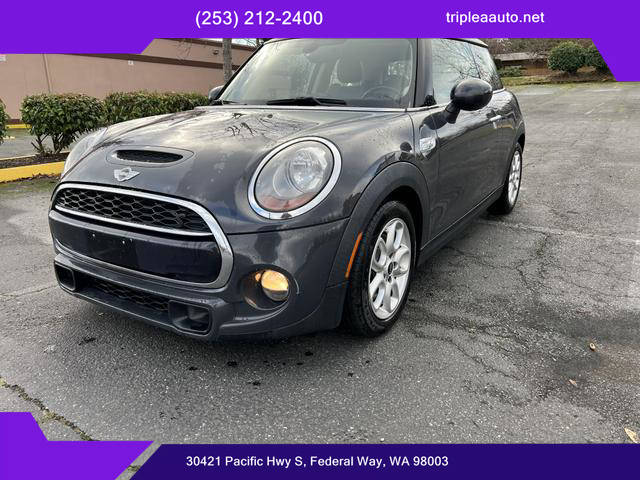 2015 MINI Hardtop 2 Door S FWD photo