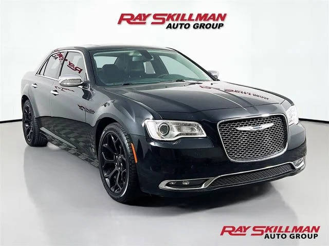 2019 Chrysler 300 Limited RWD photo