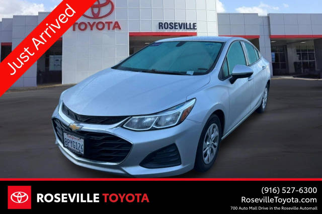 2019 Chevrolet Cruze  FWD photo