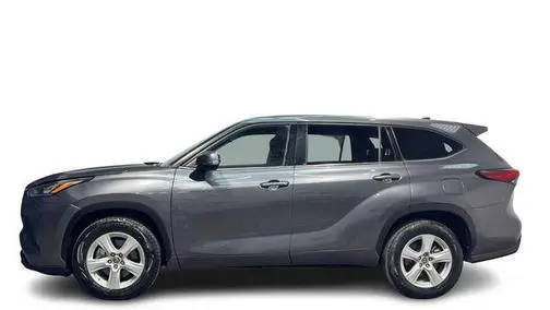 2020 Toyota Highlander LE FWD photo