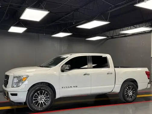 2020 Nissan Titan SV RWD photo