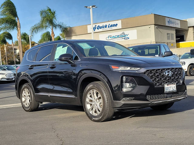 2019 Hyundai Santa Fe SE FWD photo