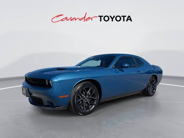2020 Dodge Challenger SXT RWD photo